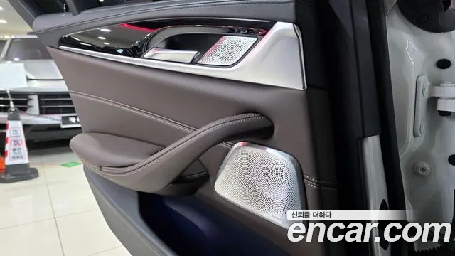 BMW 5 Series G30 — Фото автомобиля 17