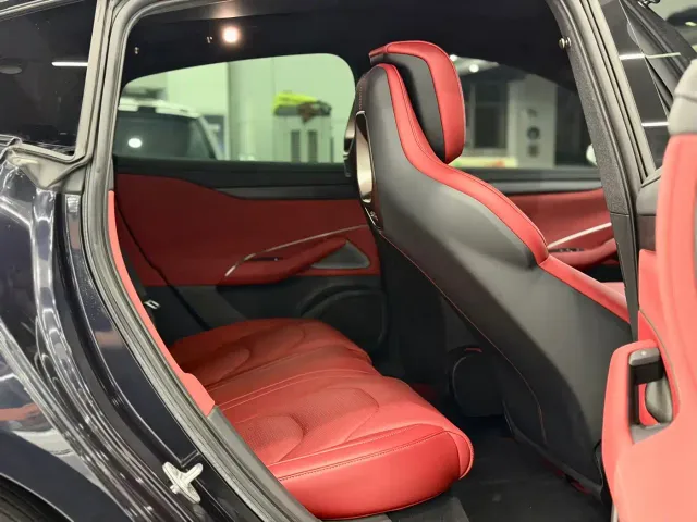 Xiaomi SU7 — Фото автомобиля 10