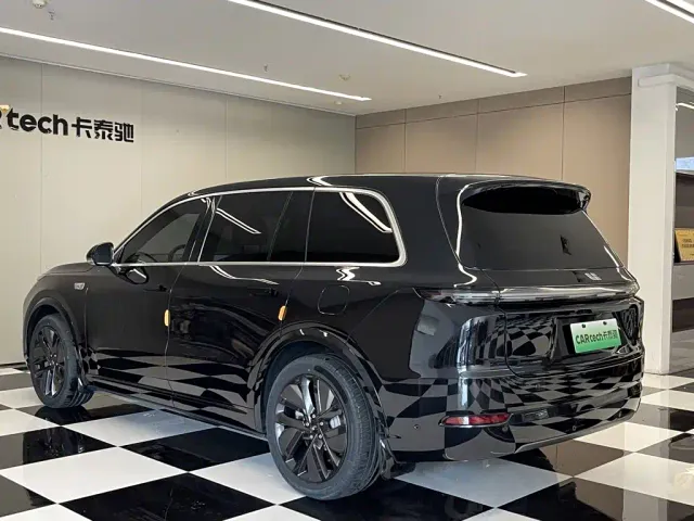 Li Auto L9 — Фото автомобиля 7