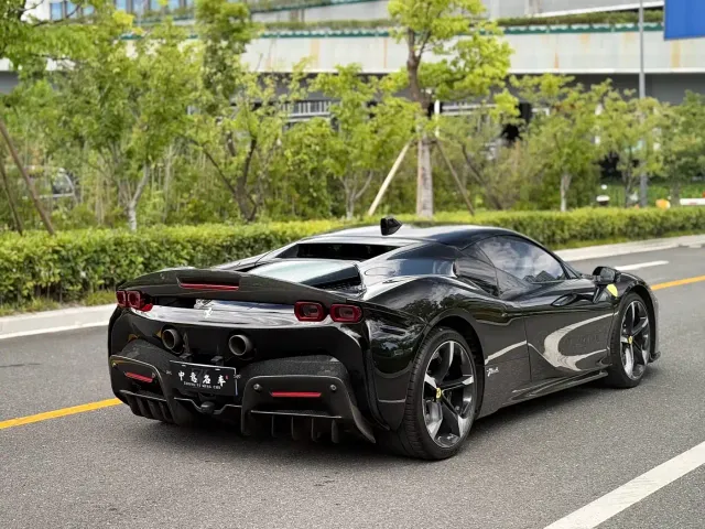Ferrari SF90 — Фото автомобиля 7