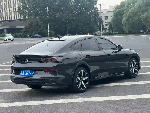 Volkswagen Lamando — Фото автомобиля 6