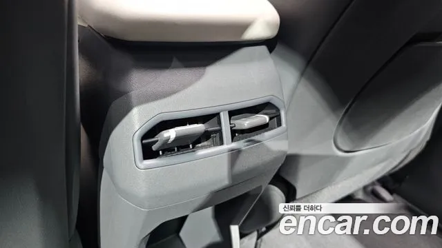 Kia EV3 — Фото автомобиля 26