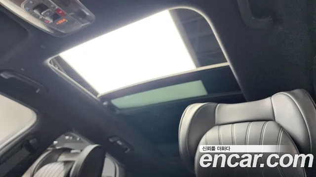 Genesis GV70 — Фото автомобиля 15