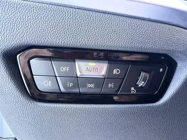 BMW 3 Series — Фото автомобиля 11