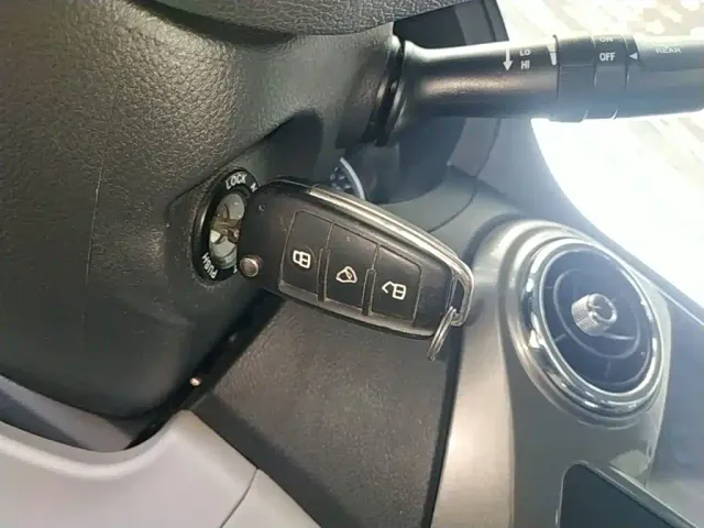 JAC Refine M3 — Фото автомобиля 8