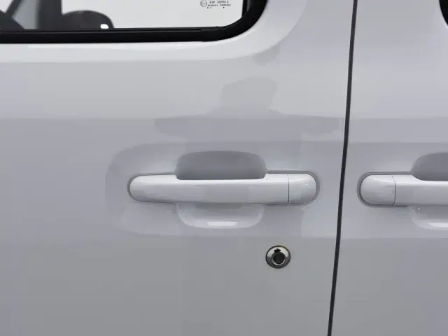 Wuling Zhiguang NEV — Фото автомобиля 18