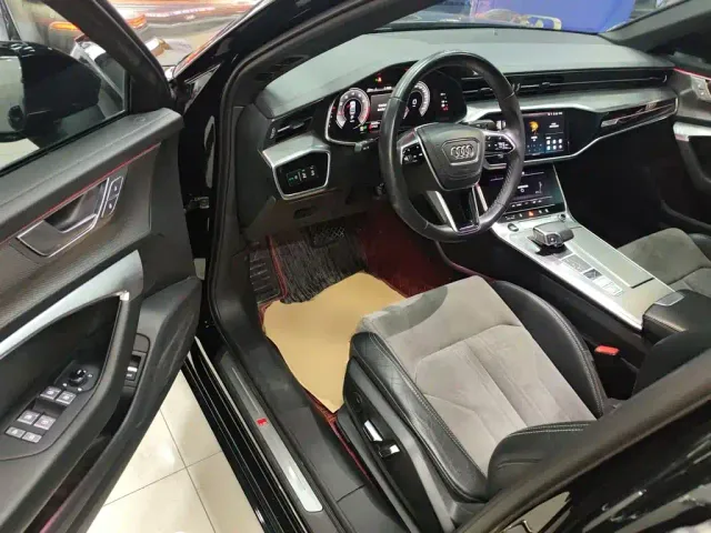 Audi A6L — Фото автомобиля 15