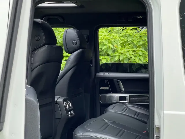 Mercedes-Benz G-Class — Фото автомобиля 16