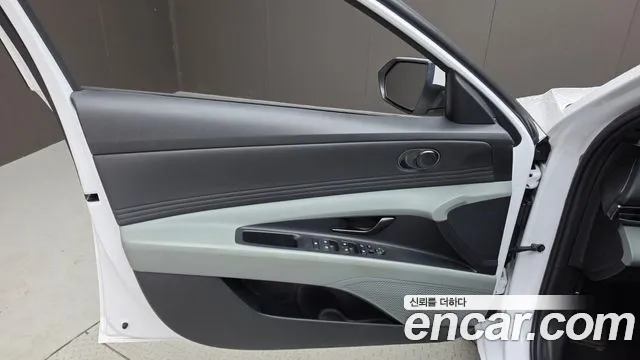 Hyundai Avante CN7 — Фото автомобиля 13