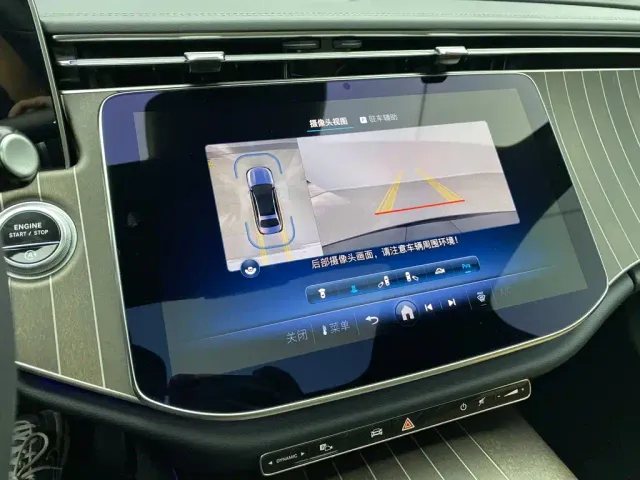 Mercedes-Benz E-Class — Фото автомобиля 26