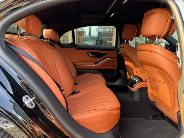 Mercedes-Benz S-Class — Фото автомобиля 10