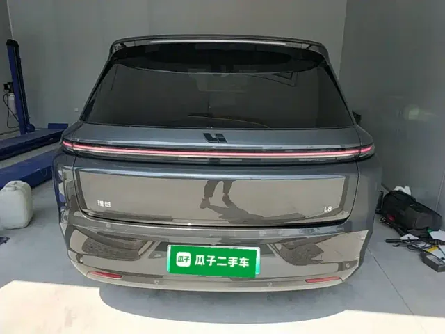 Li Auto L8 — Фото автомобиля 5
