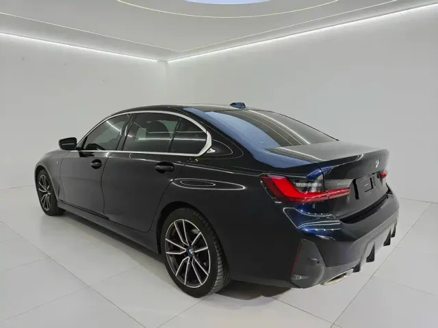 BMW 3 Series — Фото автомобиля 6