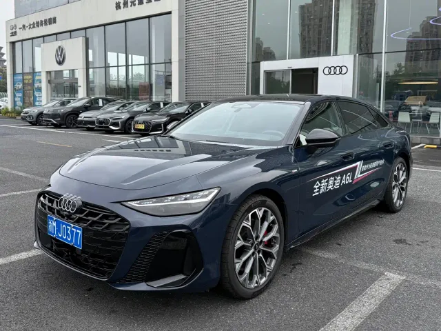 Фотография автомобиля — Audi A6L