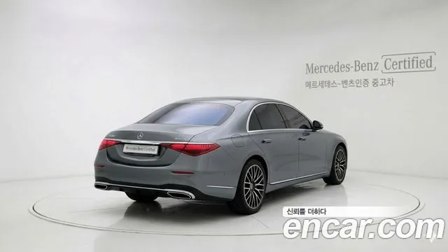 Mercedes-Benz S-Class — Фото автомобиля 2