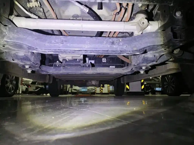 JMC E-Fushun — Фото автомобиля 10
