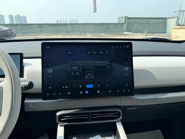 Fang Cheng Bao Titanium 3 2025 501KM RWD Smart Drive Max — Фото автомобиля 13
