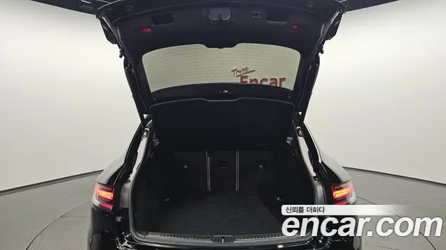 Porsche Macan — Фото автомобиля 28