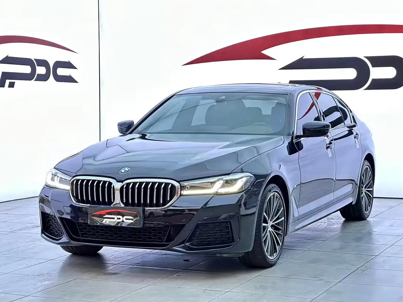 BMW BMW 5 Series 2023 530Li Leading M Sport Package — Фото автомобиля 23