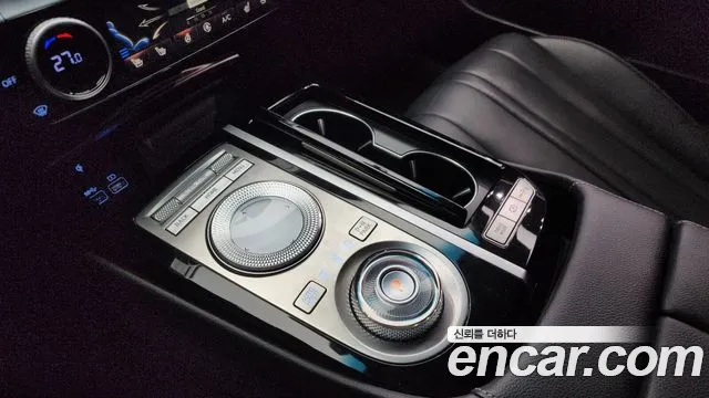 Genesis G80 Бензин 2.5 турбо AWD — Фото автомобиля 9