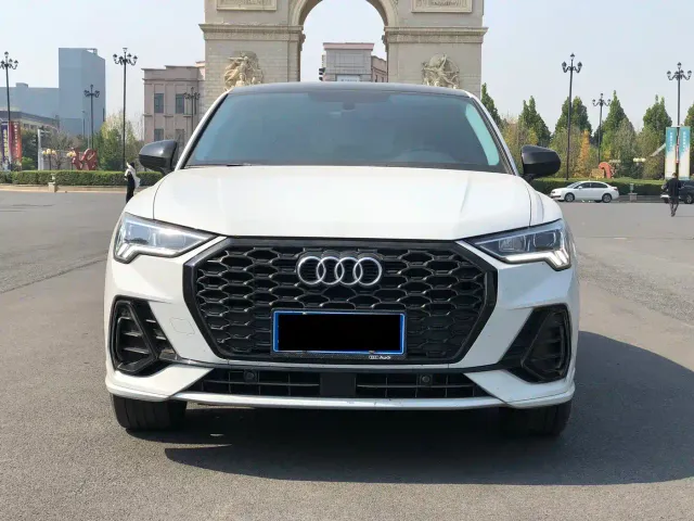 Audi Q3 Sportback — Фото автомобиля 2