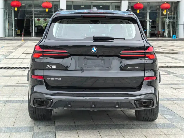 BMW X5 — Фото автомобиля 6