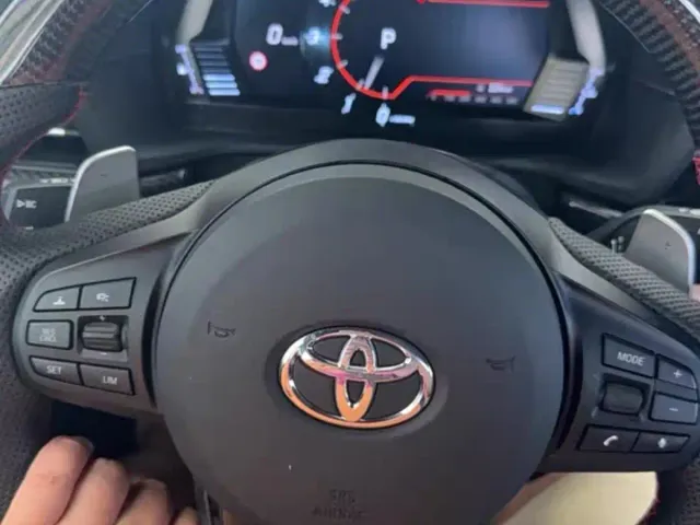Toyota Supra — Фото автомобиля 4