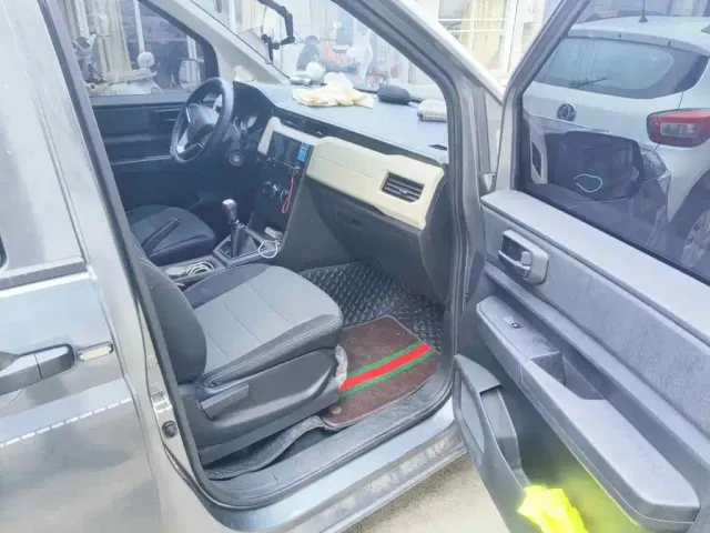 Wuling Zhengcheng — Фото автомобиля 10