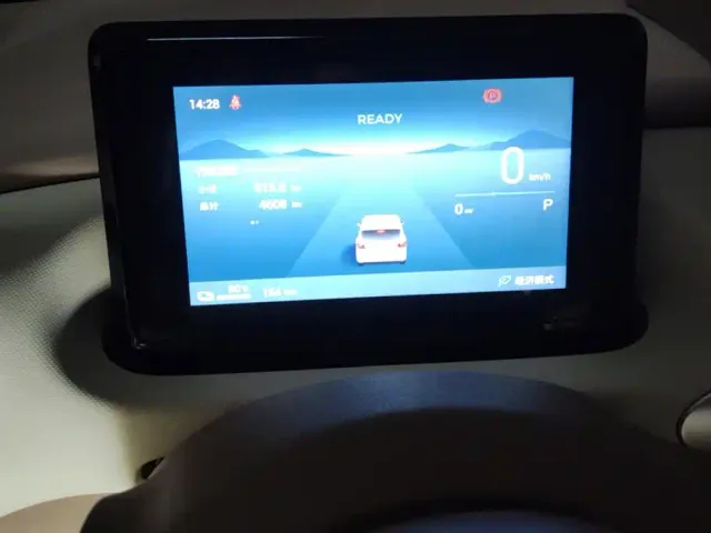 Wuling Hongguang Mini EV — Фото автомобиля 14