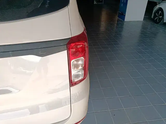 Wuling Hongguang — Фото автомобиля 7