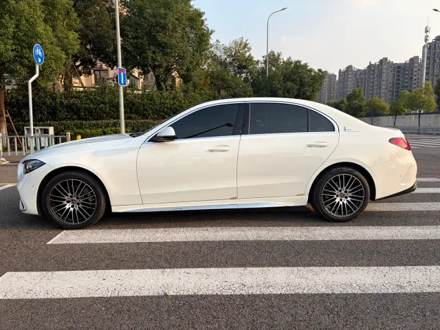 Mercedes-Benz C-Class — Фото автомобиля 3