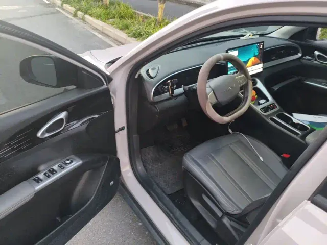 Geely Starry Wish — Фото автомобиля 12