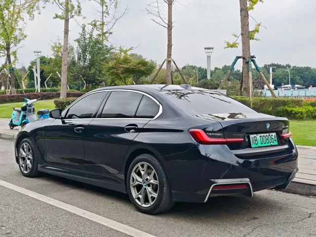 BMW i3 — Фото автомобиля 4