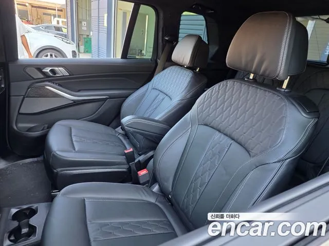 BMW X7 — Фото автомобиля 8