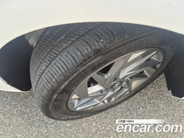 Hyundai Avante CN7 — Фото автомобиля 16