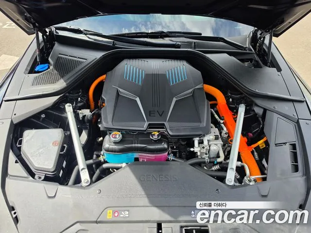 Genesis G80 Electrified G80 (RG3) — Фото автомобиля 6