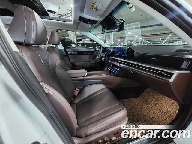 Hyundai Grandeur Grandeur (GN7) — Фото автомобиля 18