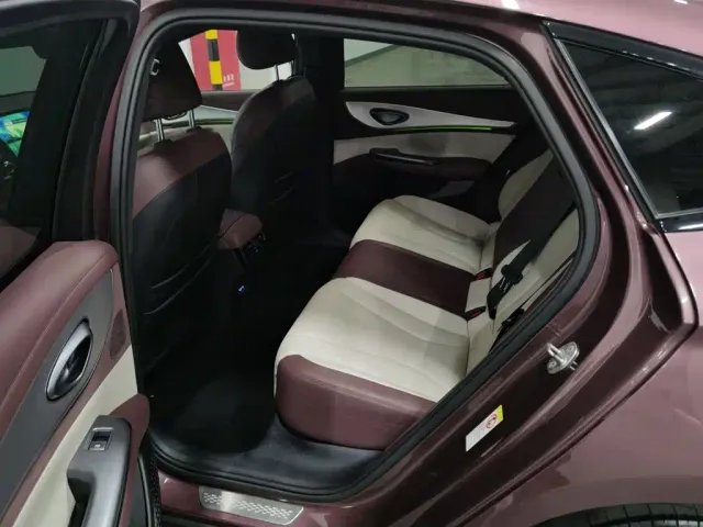 BYD Seal 07 DM-i — Фото автомобиля 15