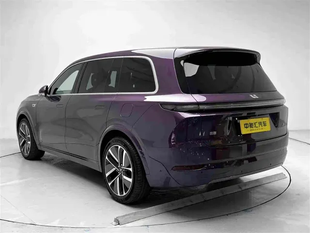 Li Auto L9 — Фото автомобиля 18