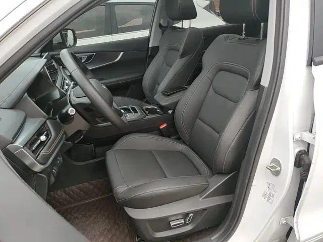Chery Tiggo 8 — Фото автомобиля 14
