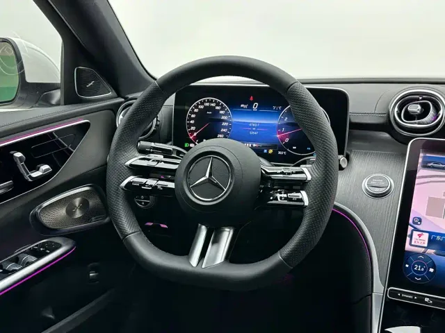 Mercedes-Benz C-Class — Фото автомобиля 20