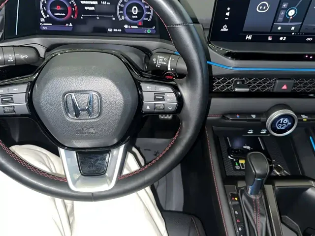 Honda Accord — Фото автомобиля 19