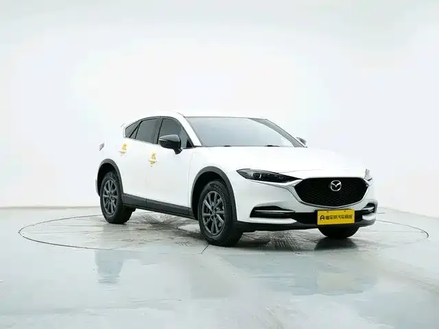 Mazda CX-4 — Фото автомобиля 2