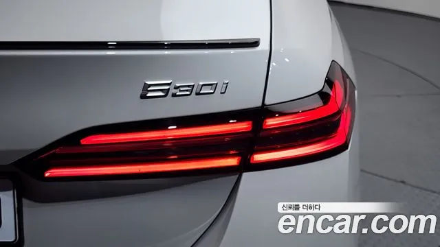 BMW 5-Series 5 серия (G60) 530i xDrive M Sport Pro Special Edition — Фото автомобиля 23