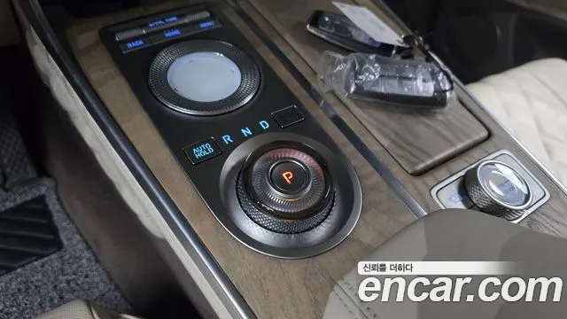 Genesis GV80 — Фото автомобиля 12