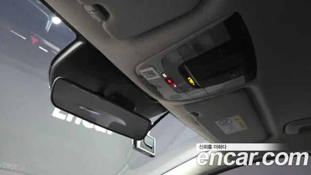 Kia Niro New — Фото автомобиля 25