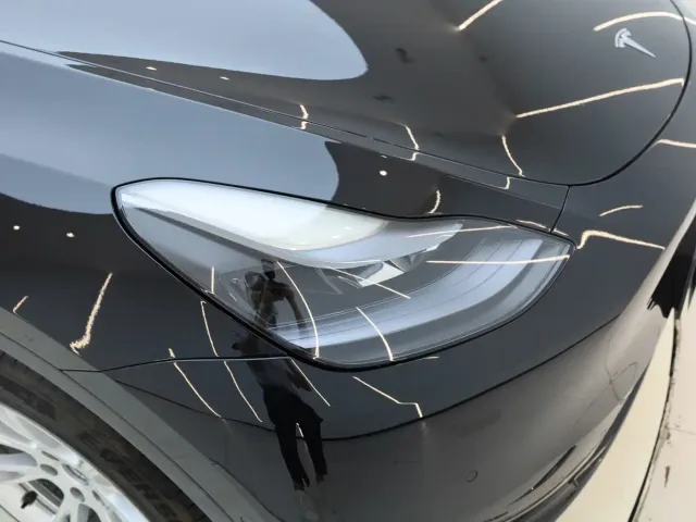Tesla Model Y — Фото автомобиля 13