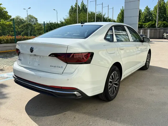 Volkswagen Sagitar — Фото автомобиля 11