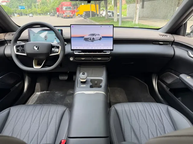 Changan Eado — Фото автомобиля 8