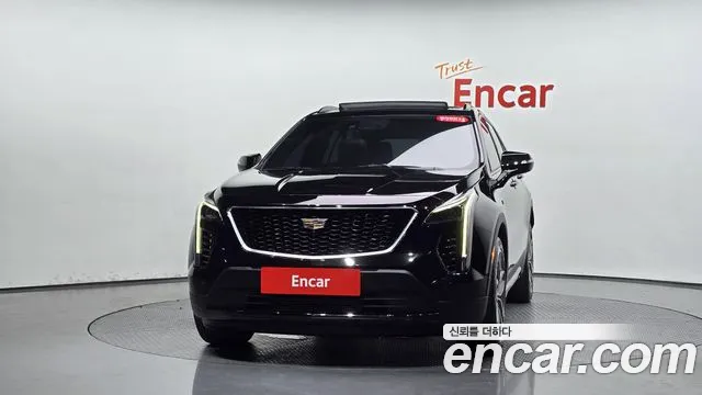Cadillac XT4 2.0 Sport AWD — Фото автомобиля 2